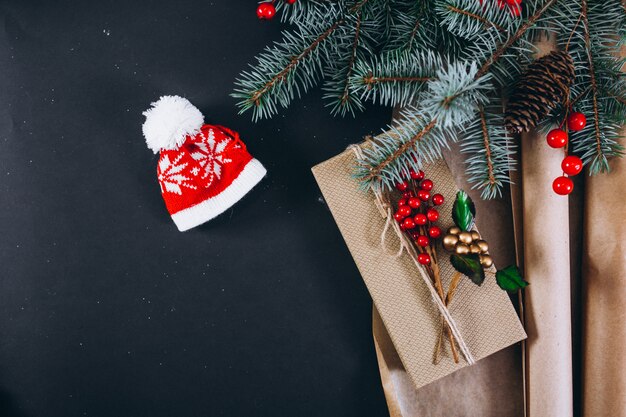 Disposición de fondo de Navidad sobre fondo negro