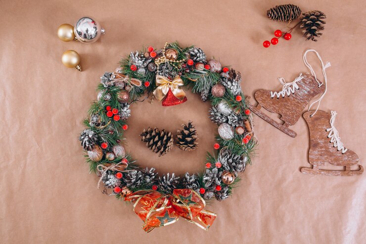 Foto gratuito disposición de fondo de navidad sobre fondo de papel artesanal