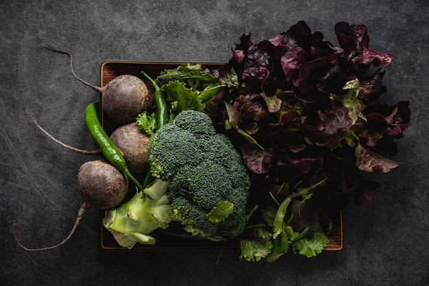 Disposición de los ingredientes de la ensalada.