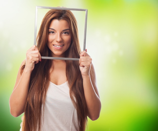 Foto gratuita diversión natural de la sonrisa que muestra una