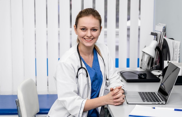 Doctora en el hospital