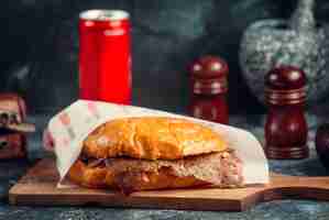 Foto gratuita doner de carne en el pan