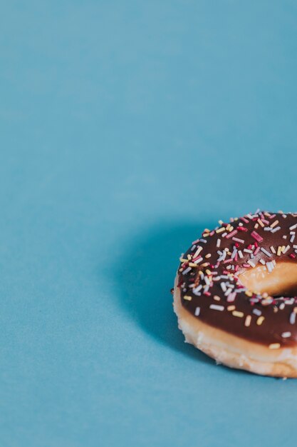 Donut glaseado de chocolate