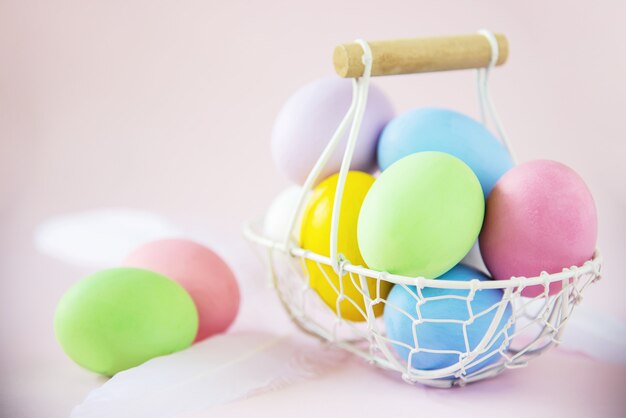 Dulce colorido fondo de huevos de Pascua - conceptos de celebración de fiesta nacional