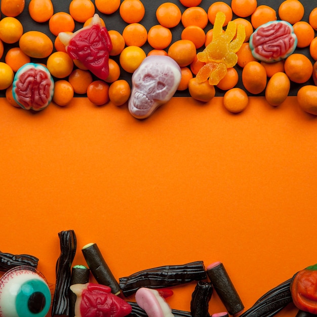 Foto gratuita dulces de halloween con lentejas