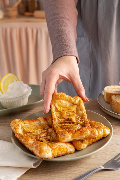 Dulces de panadería bellamente decorados