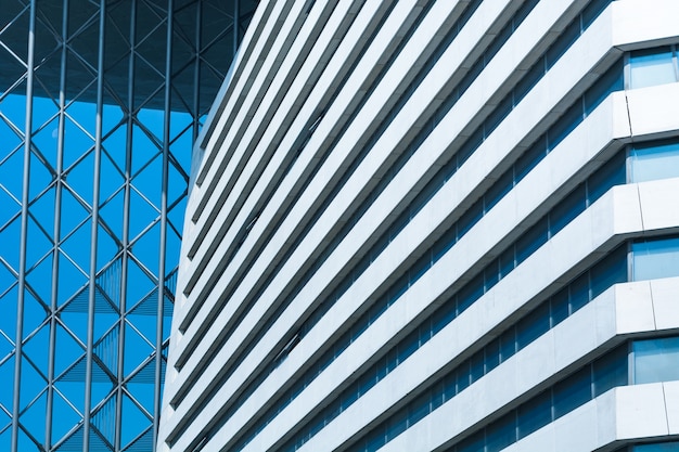 Edificio en blanco y negro