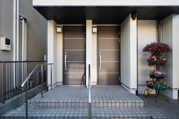 Edificio de Japón de entrada de la casa