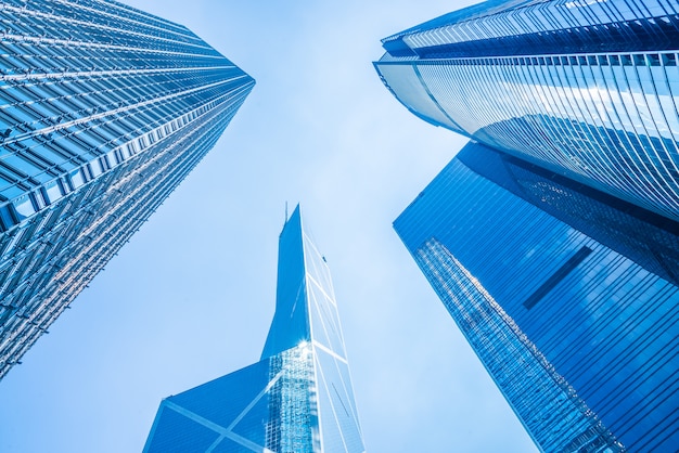 Edificio de rascacielos de negocios en la ciudad de hong kong