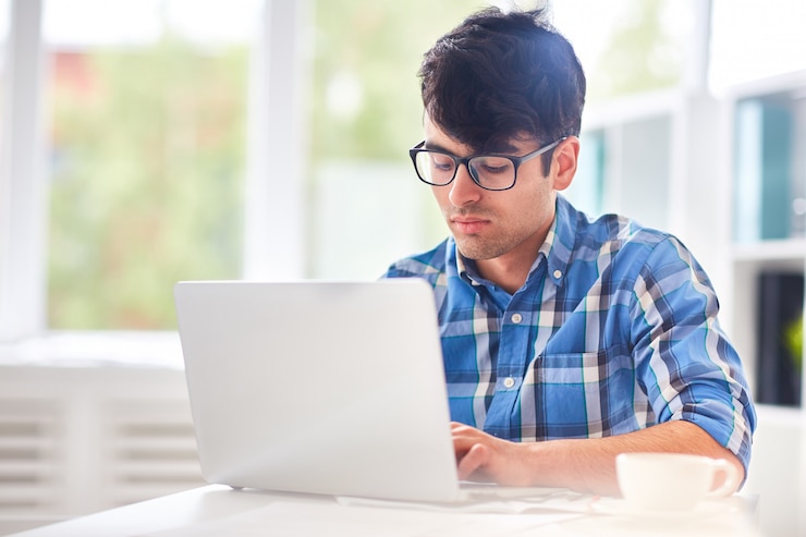 Foto gratuito educación a distancia