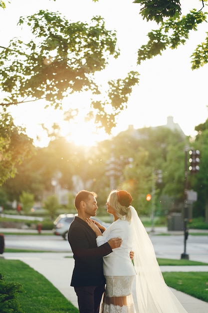 elegante pareja adulta