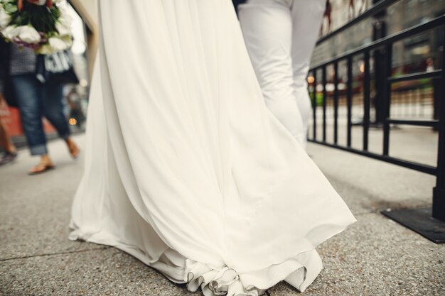 Elegante pareja de boda