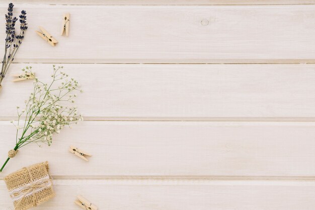 Elementos de boda con estilo y espacio para copiar