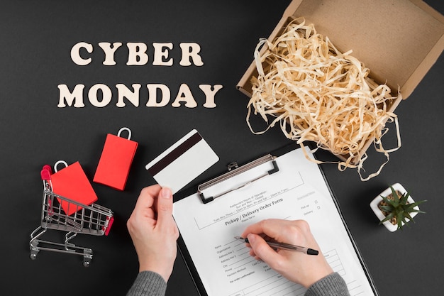 Foto gratuita elementos de cyber monday con texto