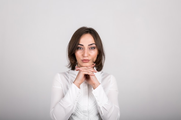 Emociones de mujer en estudio