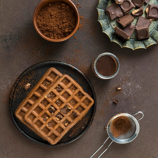 Endecha plana de delicioso desayuno de gofres