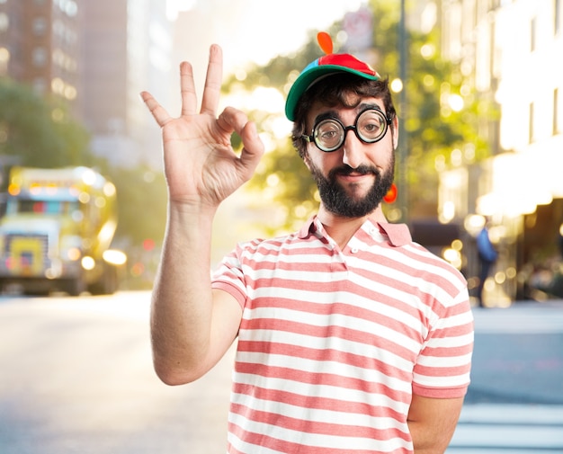 engañar a hombre loco. la expresión feliz