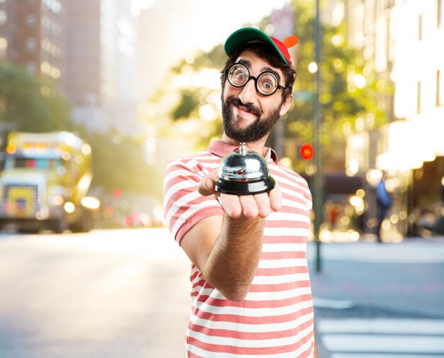 engañar a hombre loco. la expresión feliz