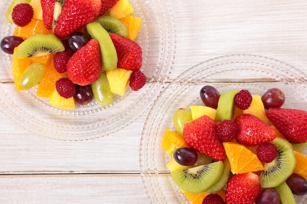 Ensalada de fruta mezclada con frutas frescas