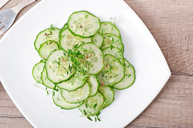 Ensalada de pepino fresco