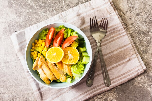 Ensalada de pollo