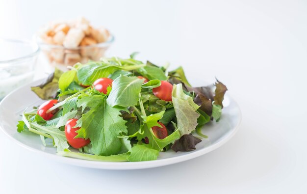 Ensalada de verduras frescas