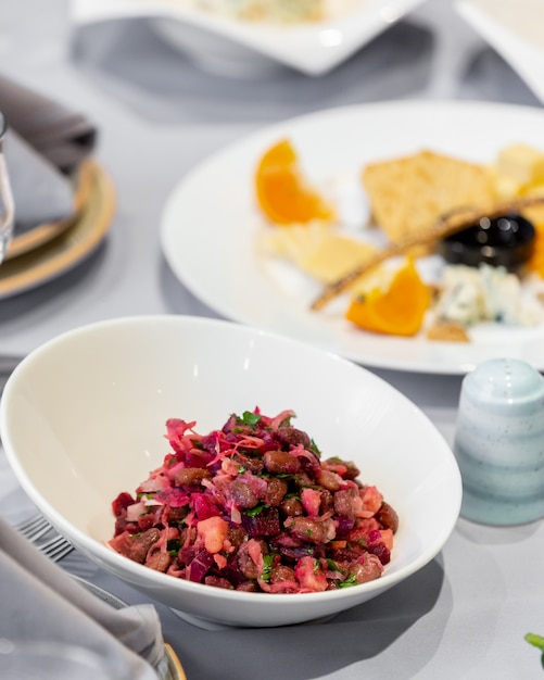 Ensalada de verduras llamada como la vinagreta