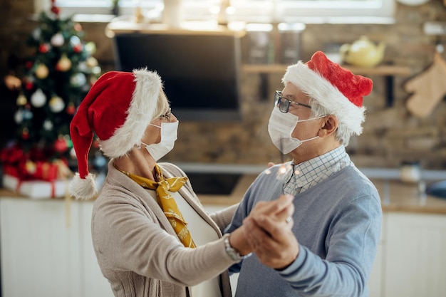 Entrar en el espíritu navideño a pesar de la pandemia de coronavirus