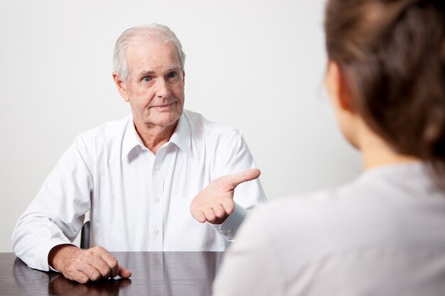 entrevista estilo de vida positivo persona de negocios