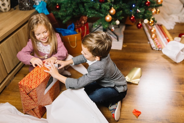 Escena de navidad en casa