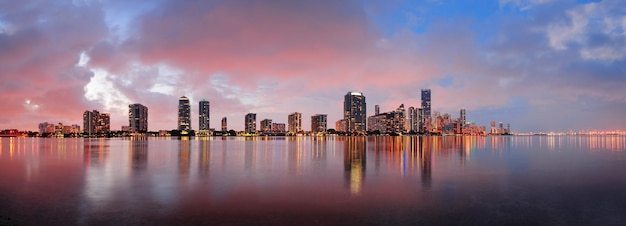 escena de la noche de miami