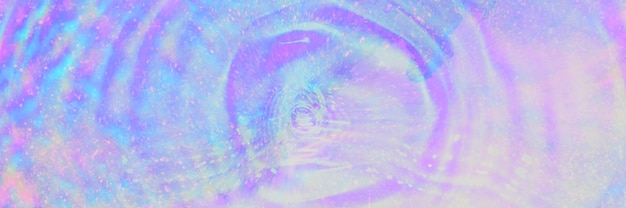 Espacio de copia de fondo de ondulación de agua púrpura holográfica