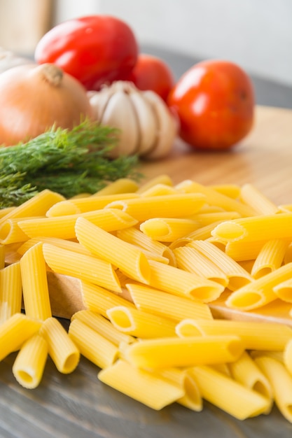 Espaguetis de pasta seca con ingrediente