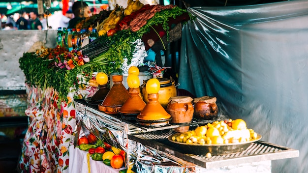 Especias en mercado en marrakech