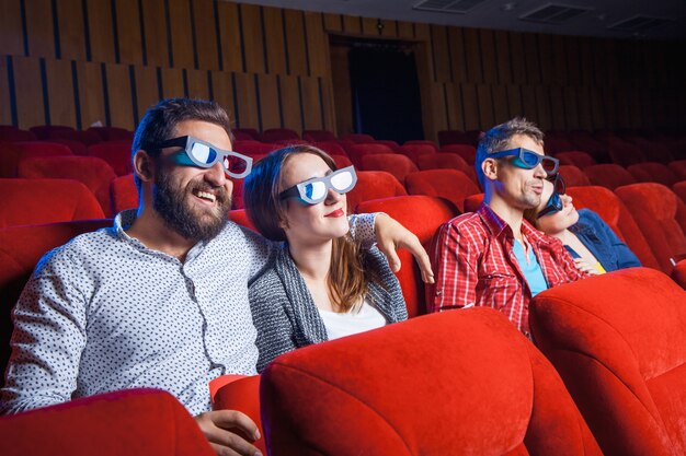 Los espectadores en el cine.