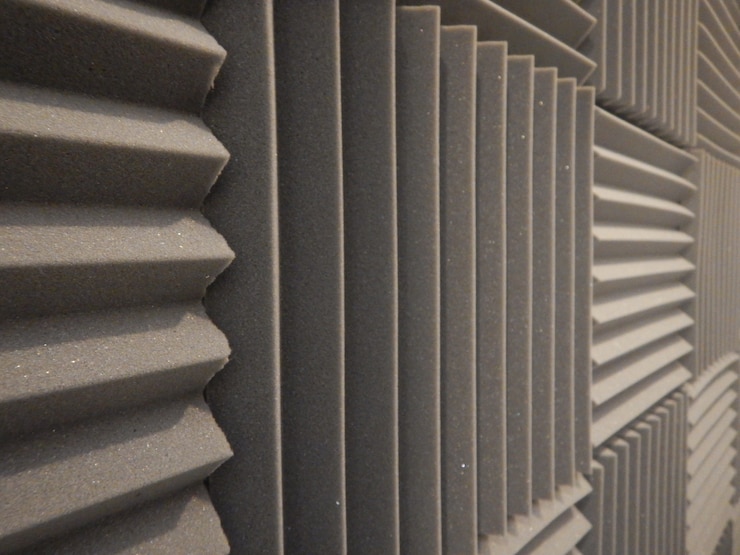 Foto gratuito espuma acústica en estudio