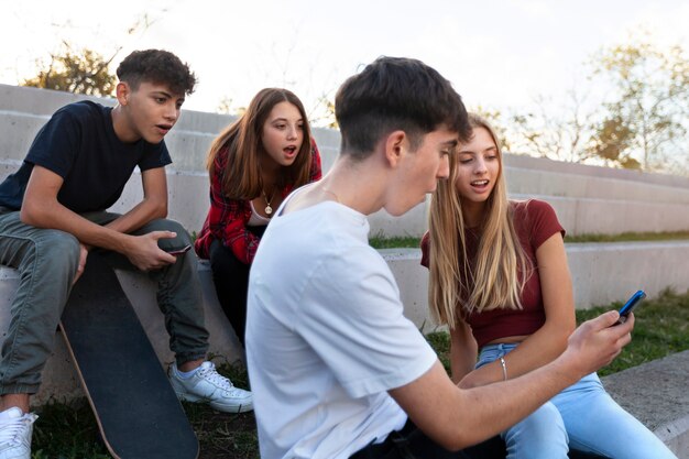 Estilo de vida de los adolescentes en la ciudad.