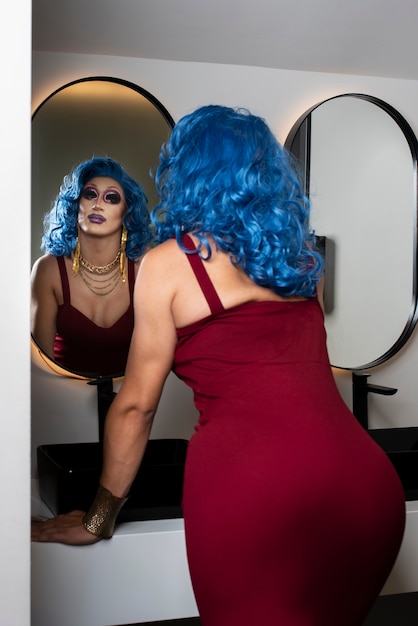 Foto gratuita estilo de vida de drag queen