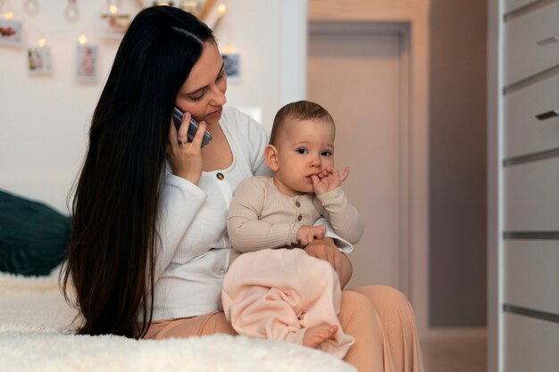 Estilo de vida de la mujer que pasa por la maternidad