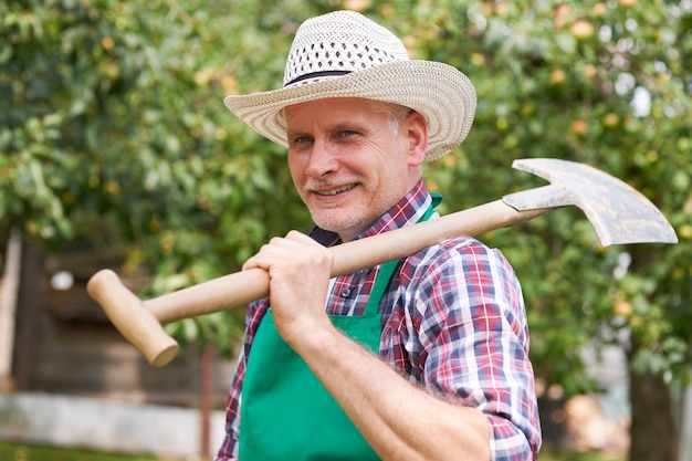 Estoy listo para trabajar en el jardín