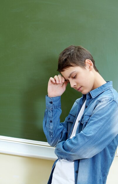 Estudiante asustado antes de un examen