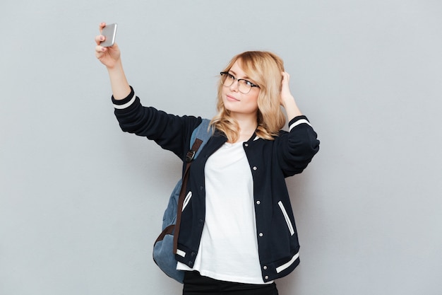 Estudiante haciendo foto