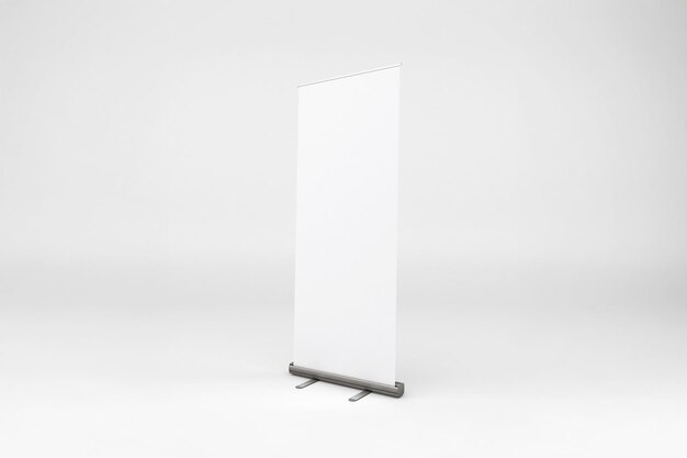 Exhibición de pancartas enrollables en blanco para publicidad y presentaciones