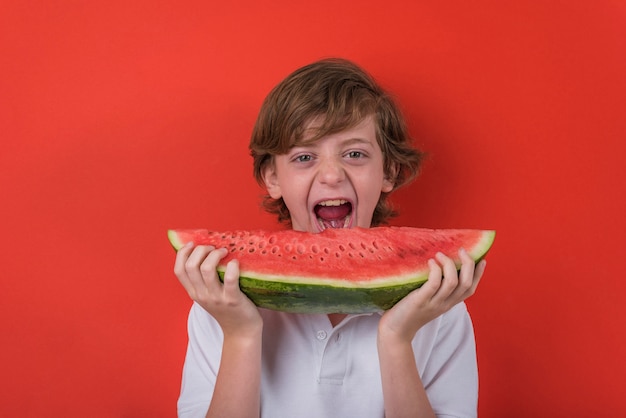 Foto gratuita expresiones de niños