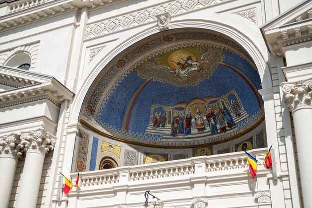 Fachada de una iglesia en Iasi Rumania