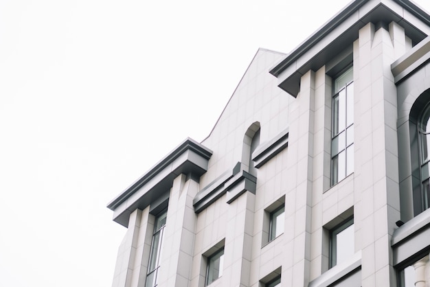 Fachada del nuevo edificio contemporáneo