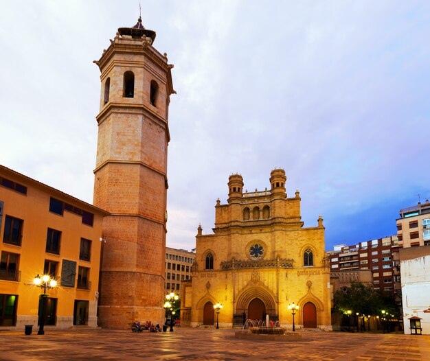 Fadri torre y la Catedral Gótica. Castellón de la Plana