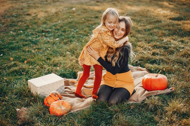 Familia con calabazas