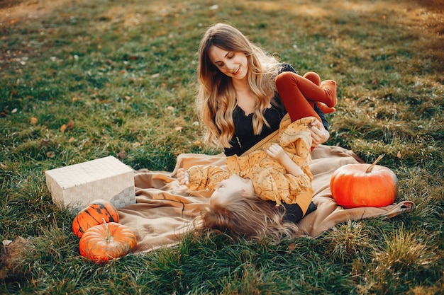 Familia con calabazas