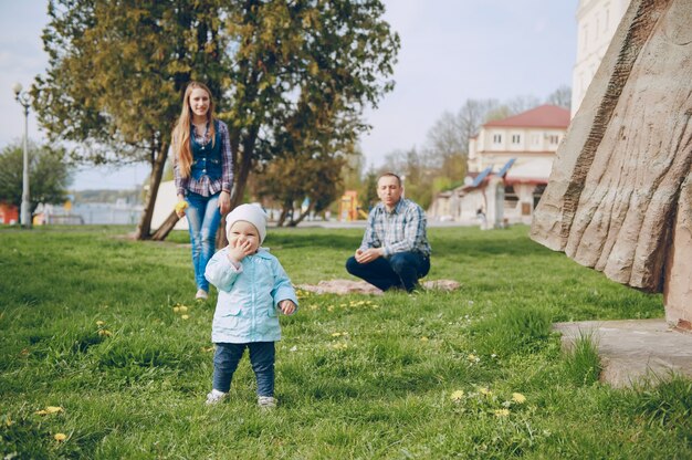 familia en el parque